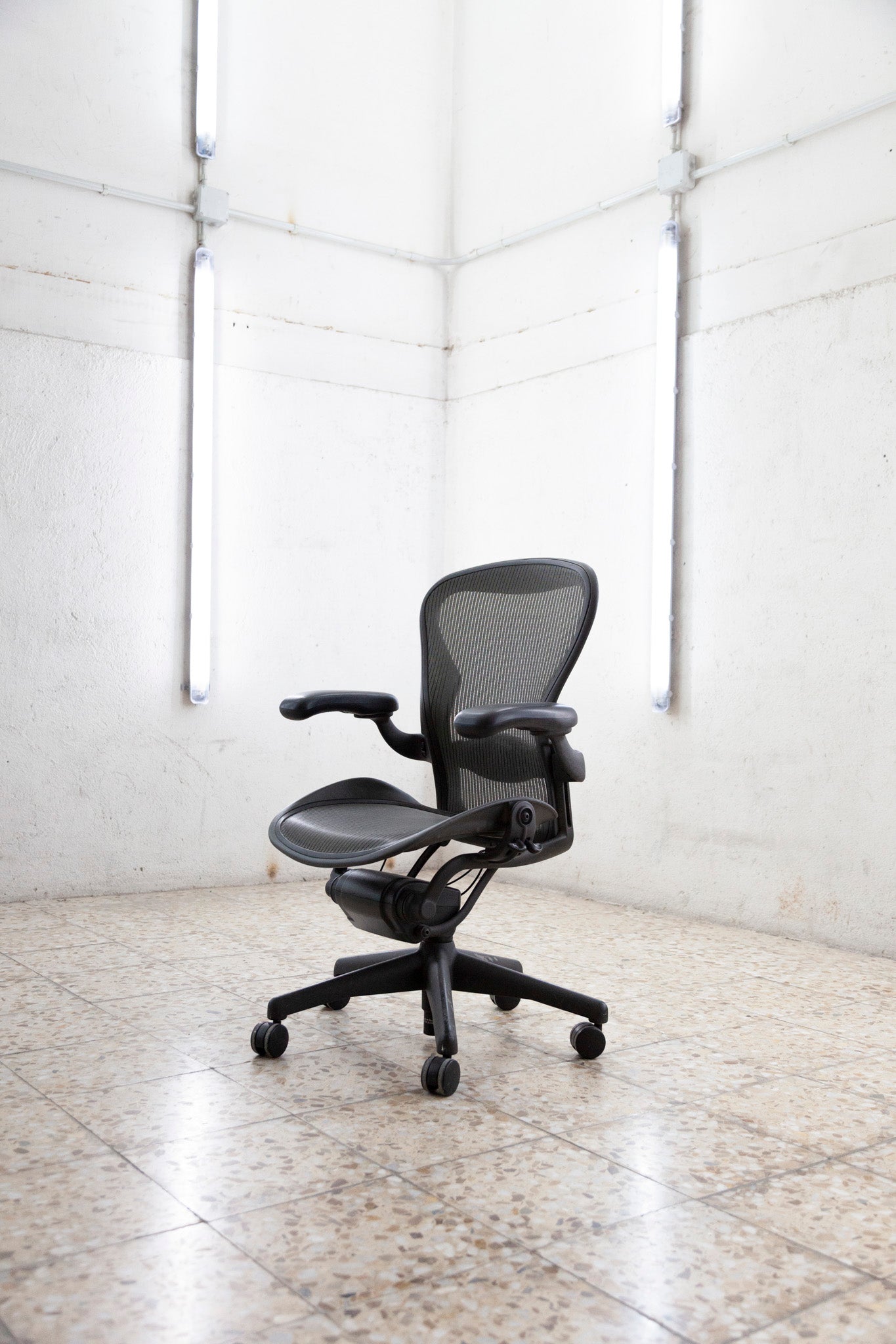 hermanmiller_aeron_sizeb_billstumpf 