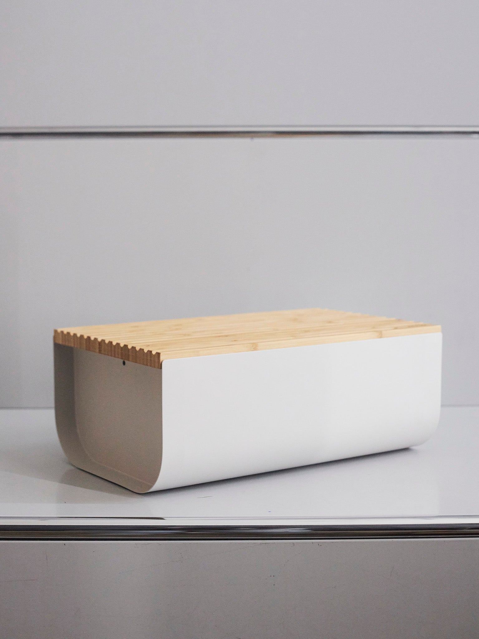 alessi_BIGGAME_mattina_bread_lightgrey