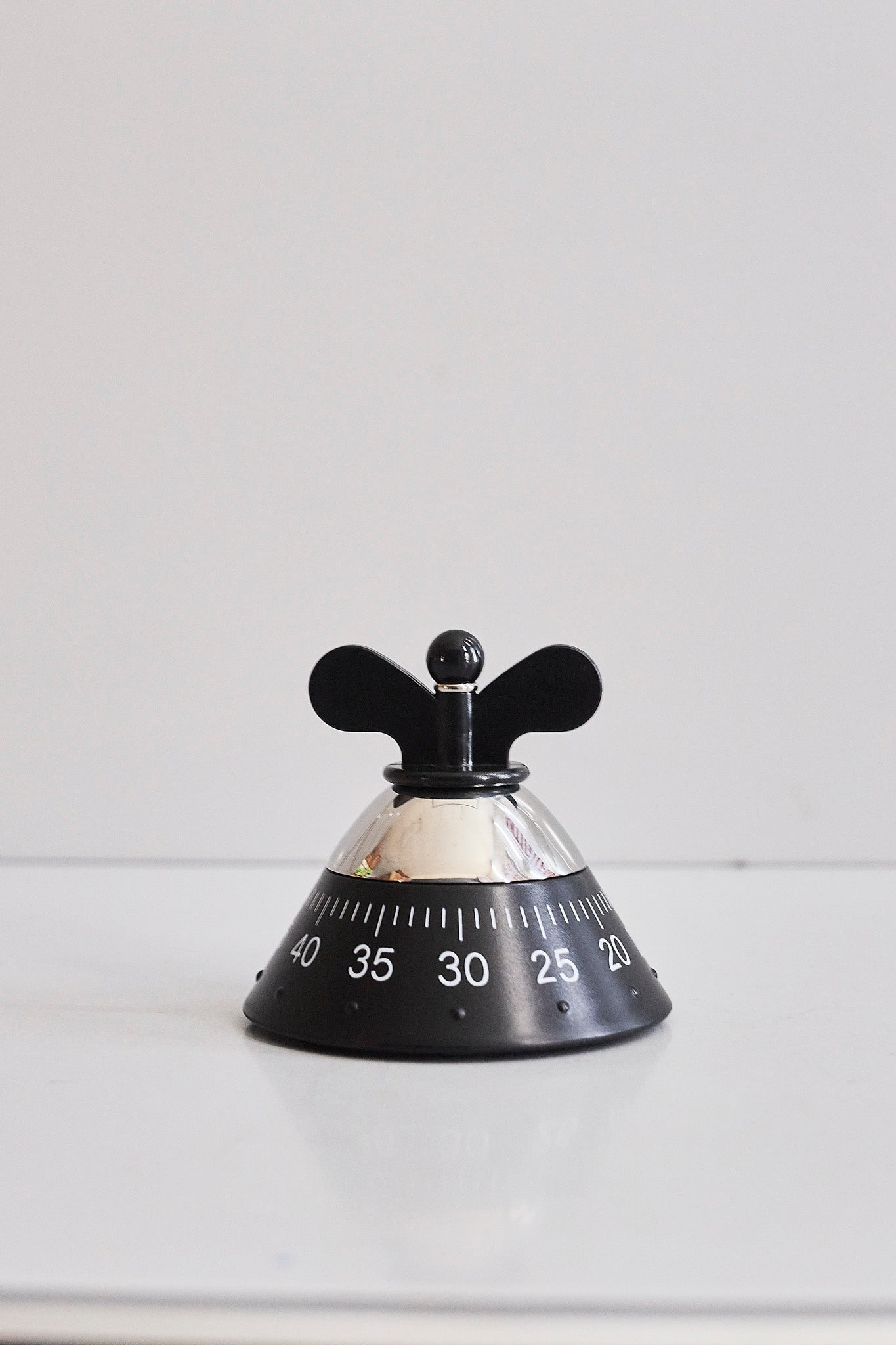 alessi_michaelgraves_kitchentimer_black