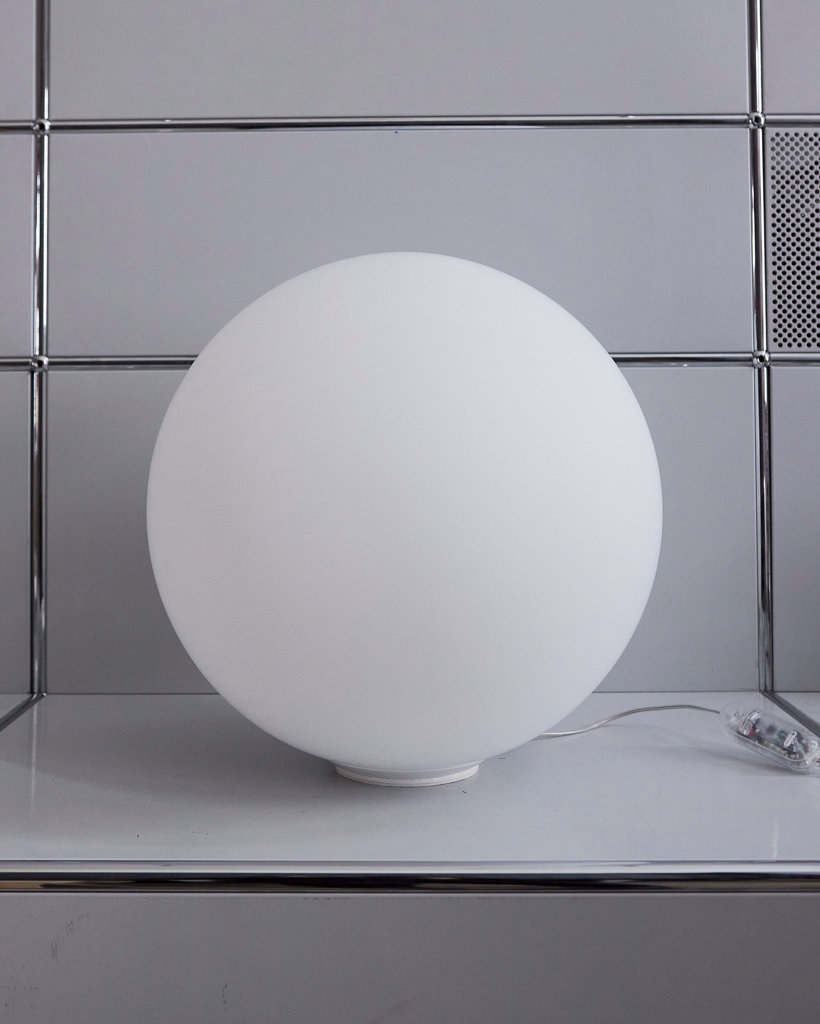 artemide_micheledelucchi_dioscuri_table_42