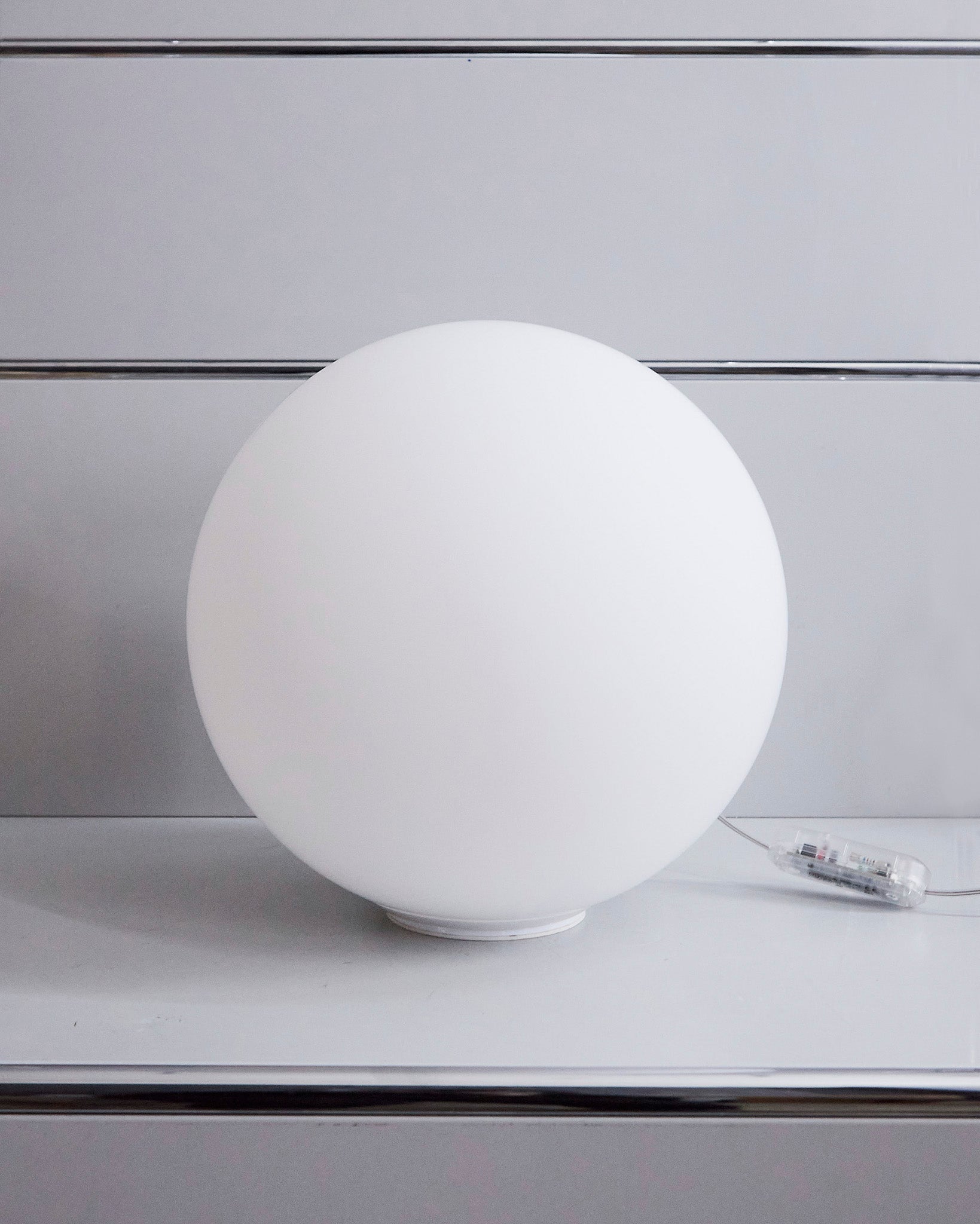 artemide_micheledelucchi_dioscuri_table_35