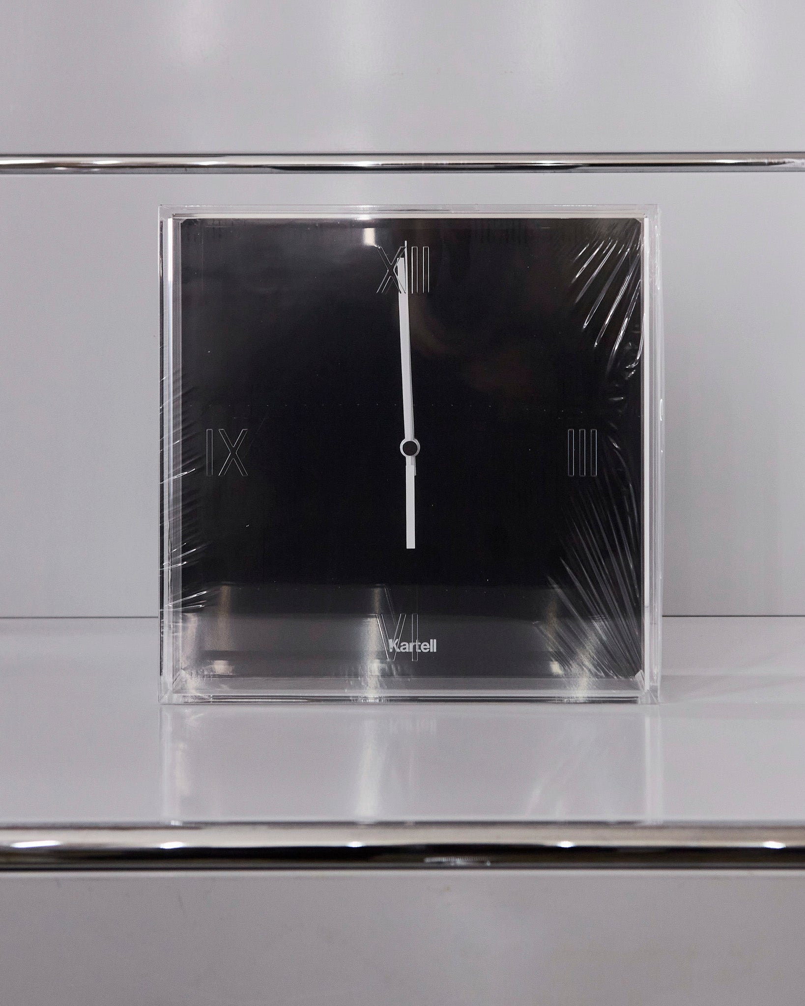 kartell_philippestarck_tictac_black