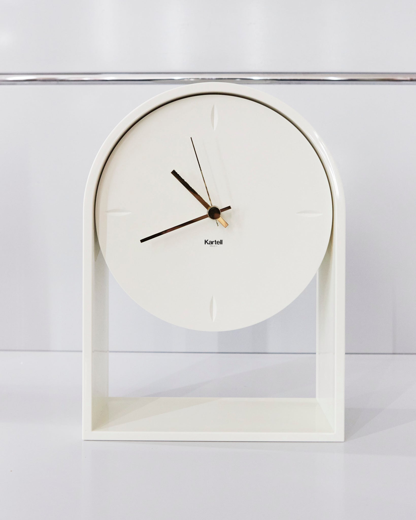 kartell_eugeniquitllet_airdutemps_white