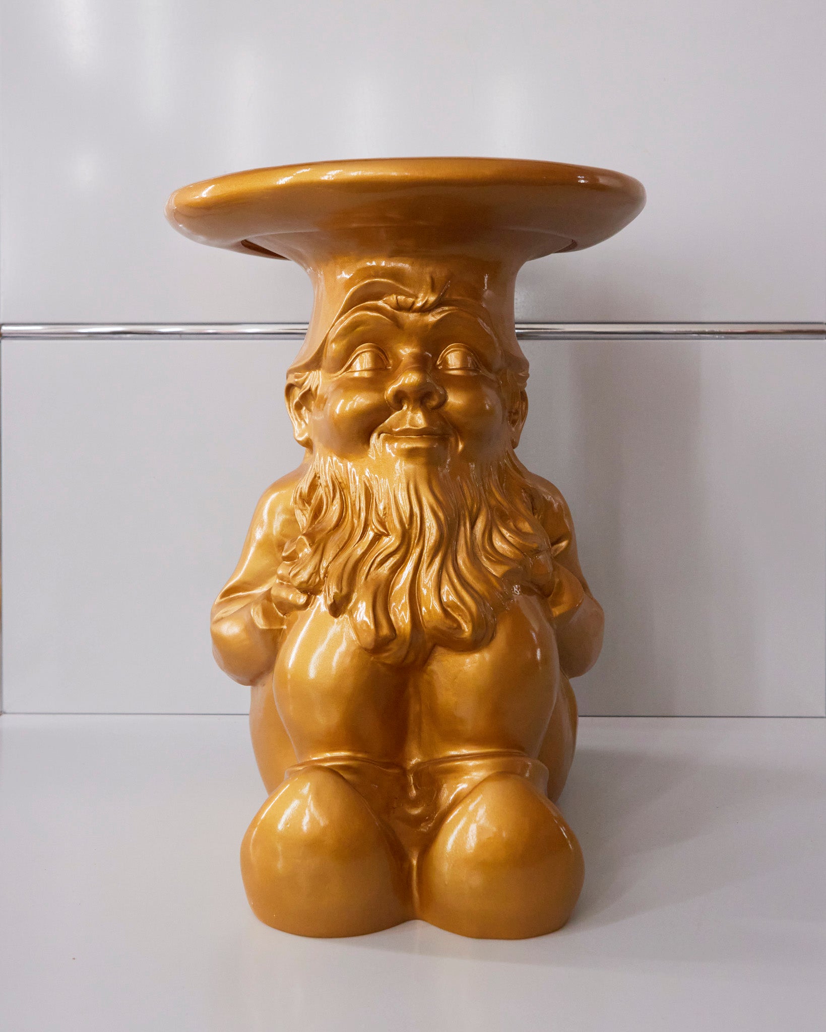 kartell_philippestarck_napoleon_gold