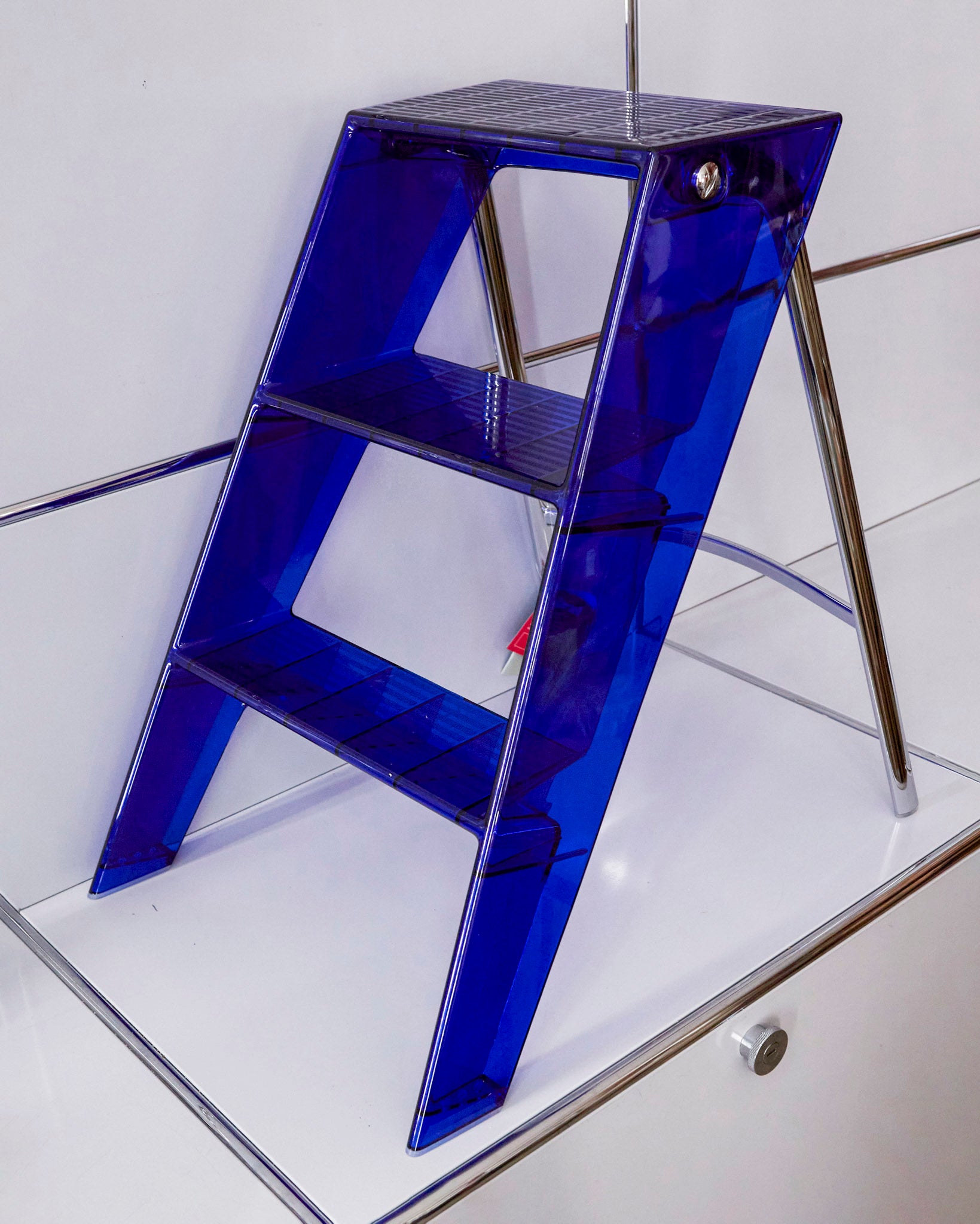 kartell_albertomeda_upper_blue