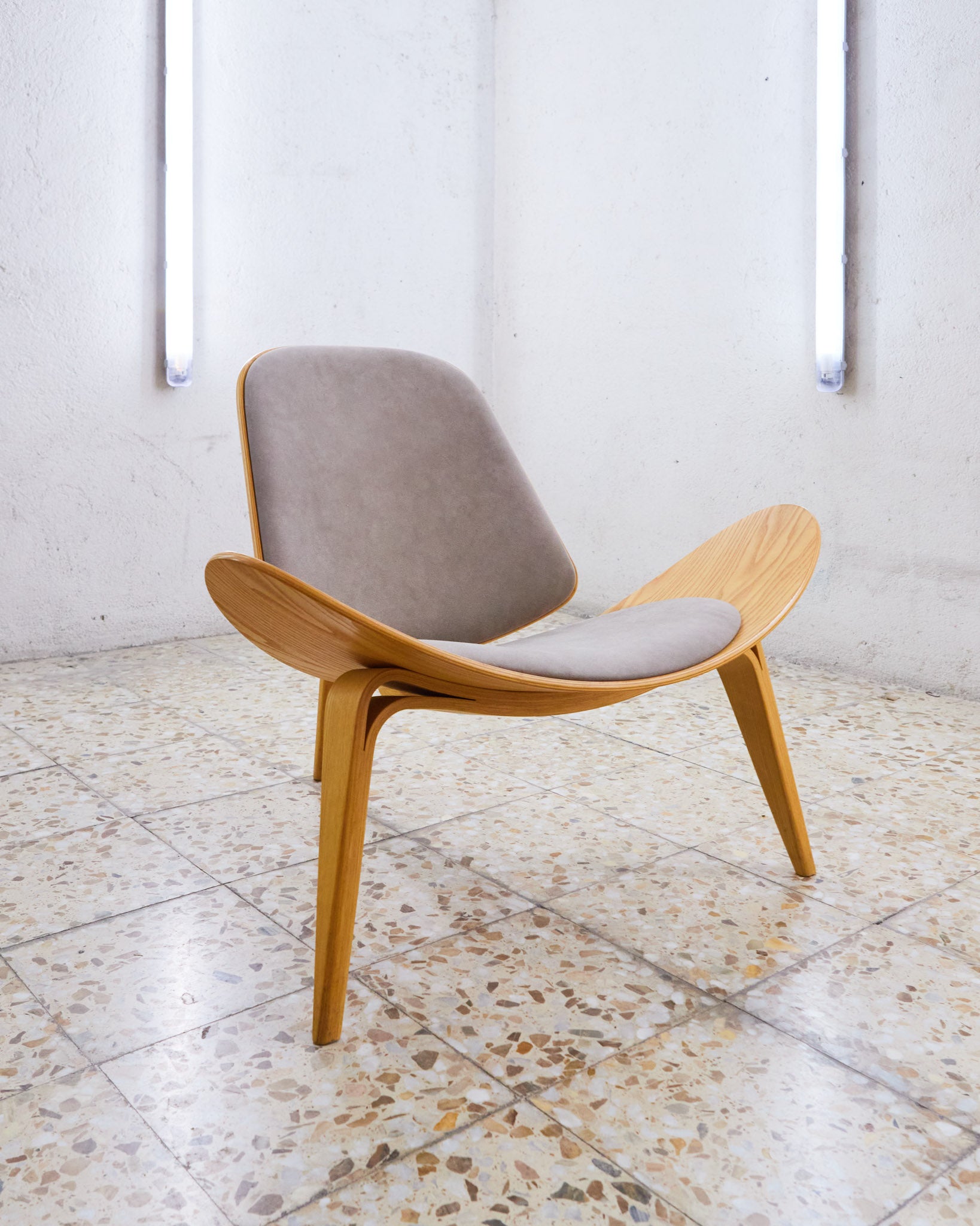 CarlHansen_CHO7_Gris