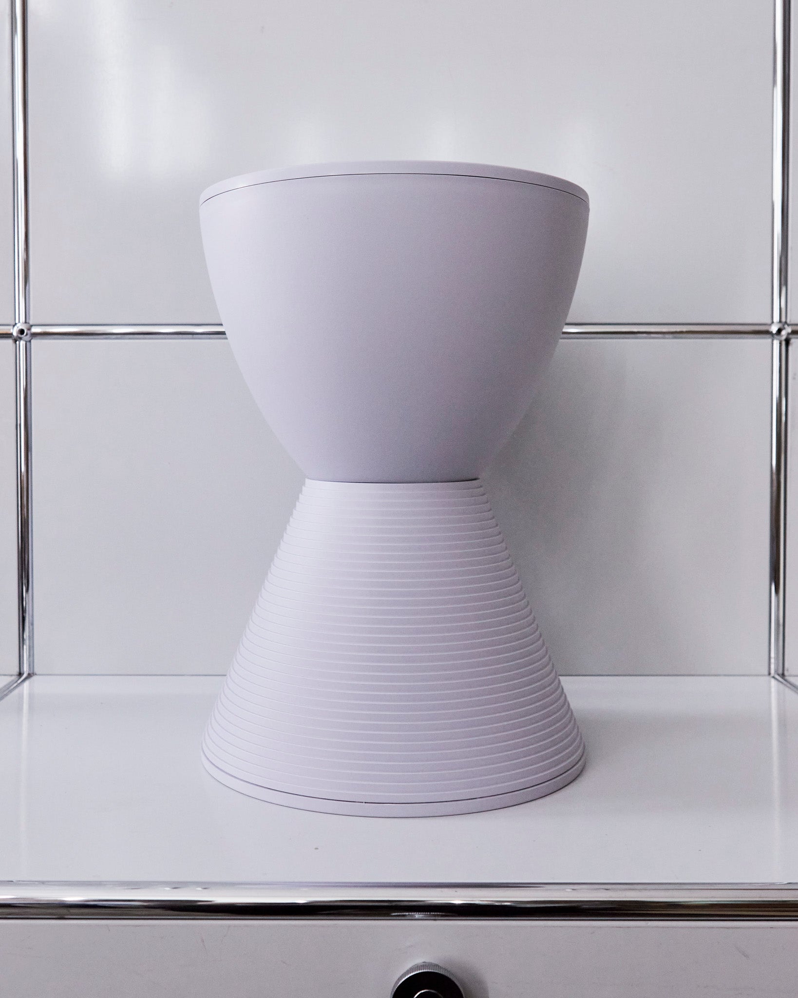 kartell_philippestarck_princeaha_lilac