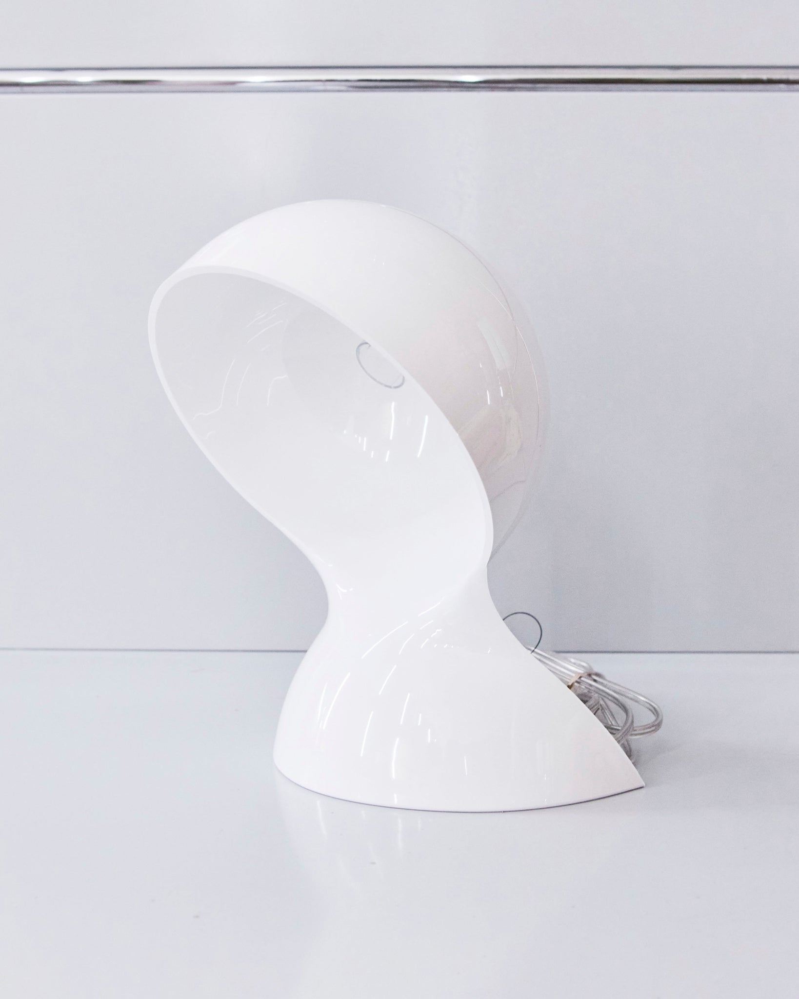artemide_vicomagistretti_dalu_white