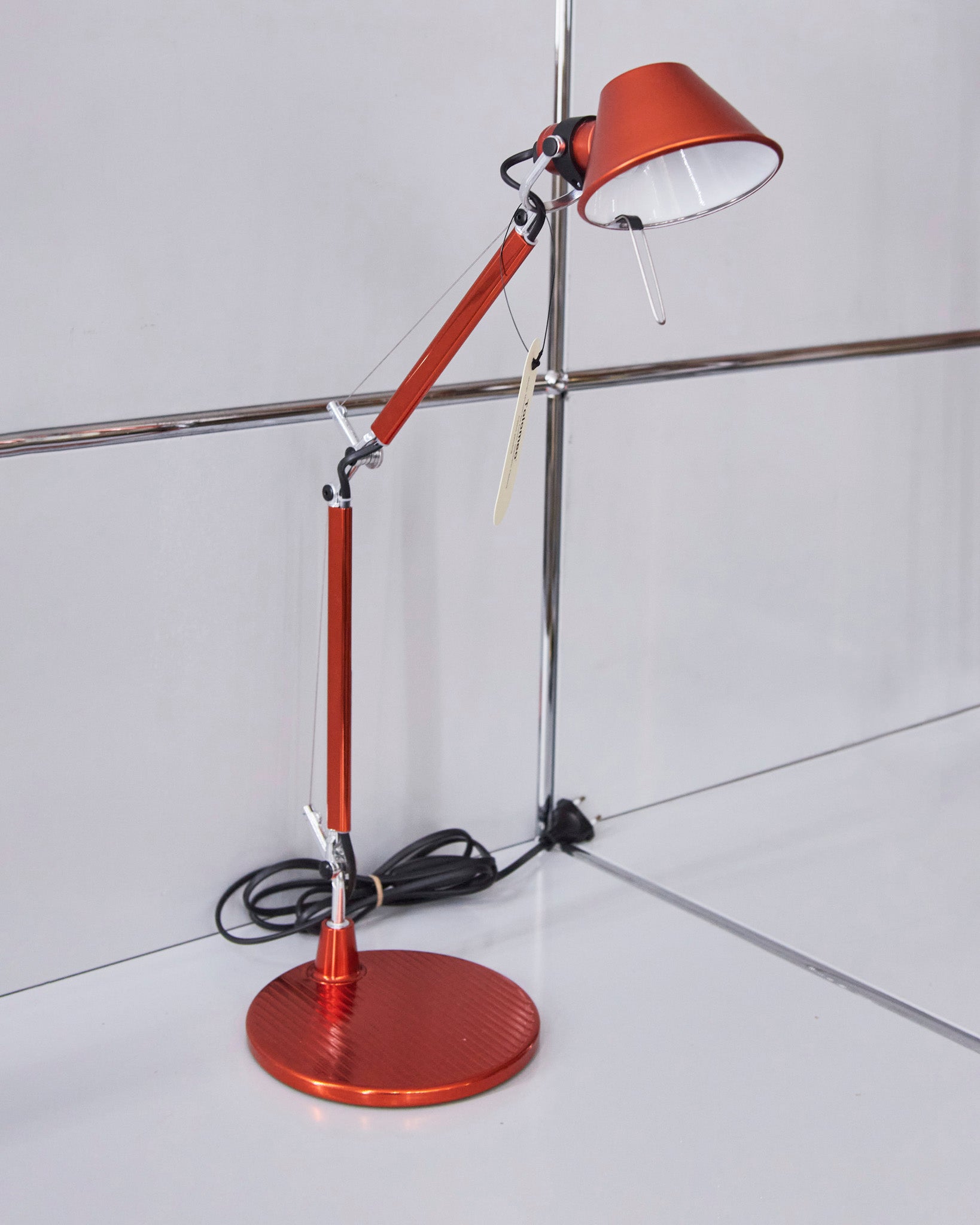 artemide_micheledelucchi_tolomeomicro_table_orange