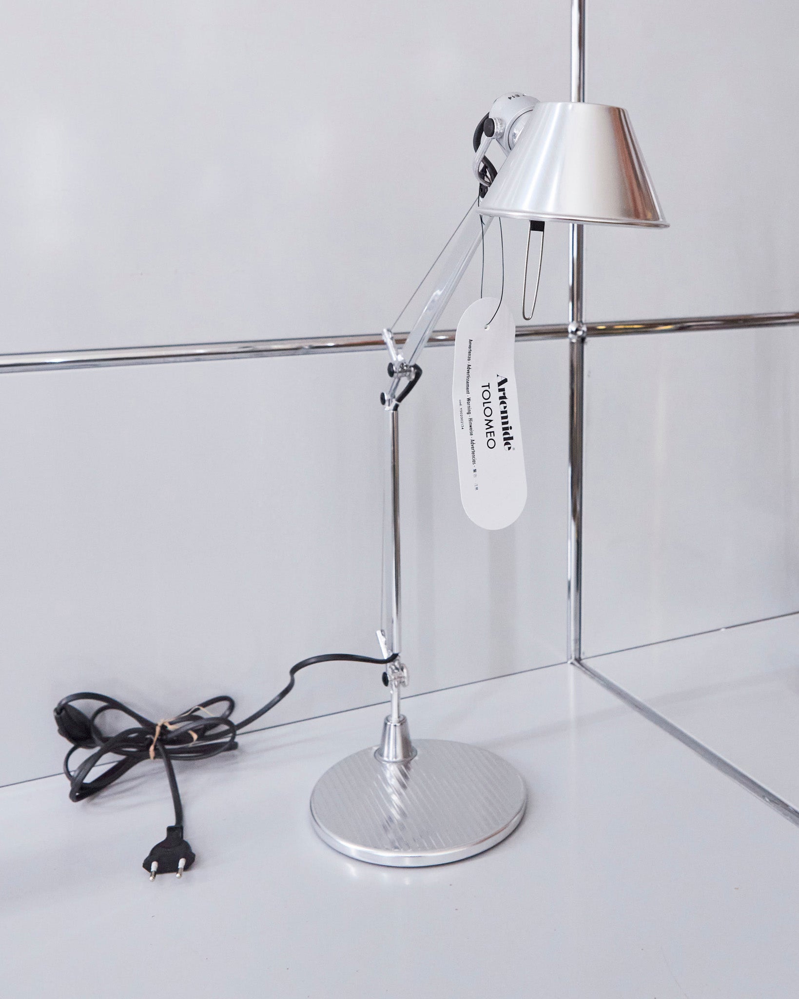 artemide_micheledelucchi_tolomeomicro_table_chrome