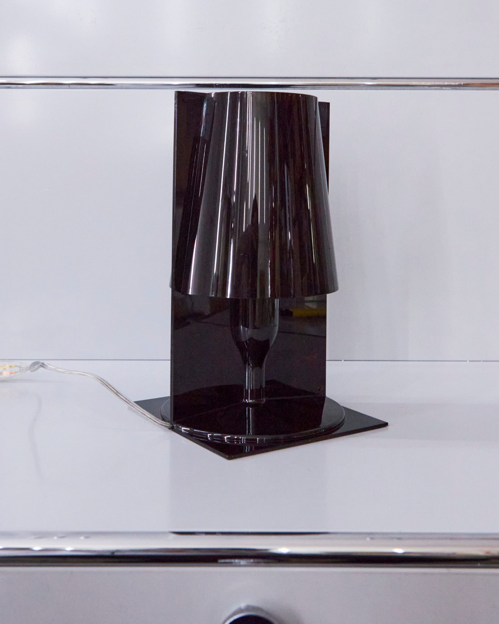 kartell_ferrucciolaviani_take_smoked