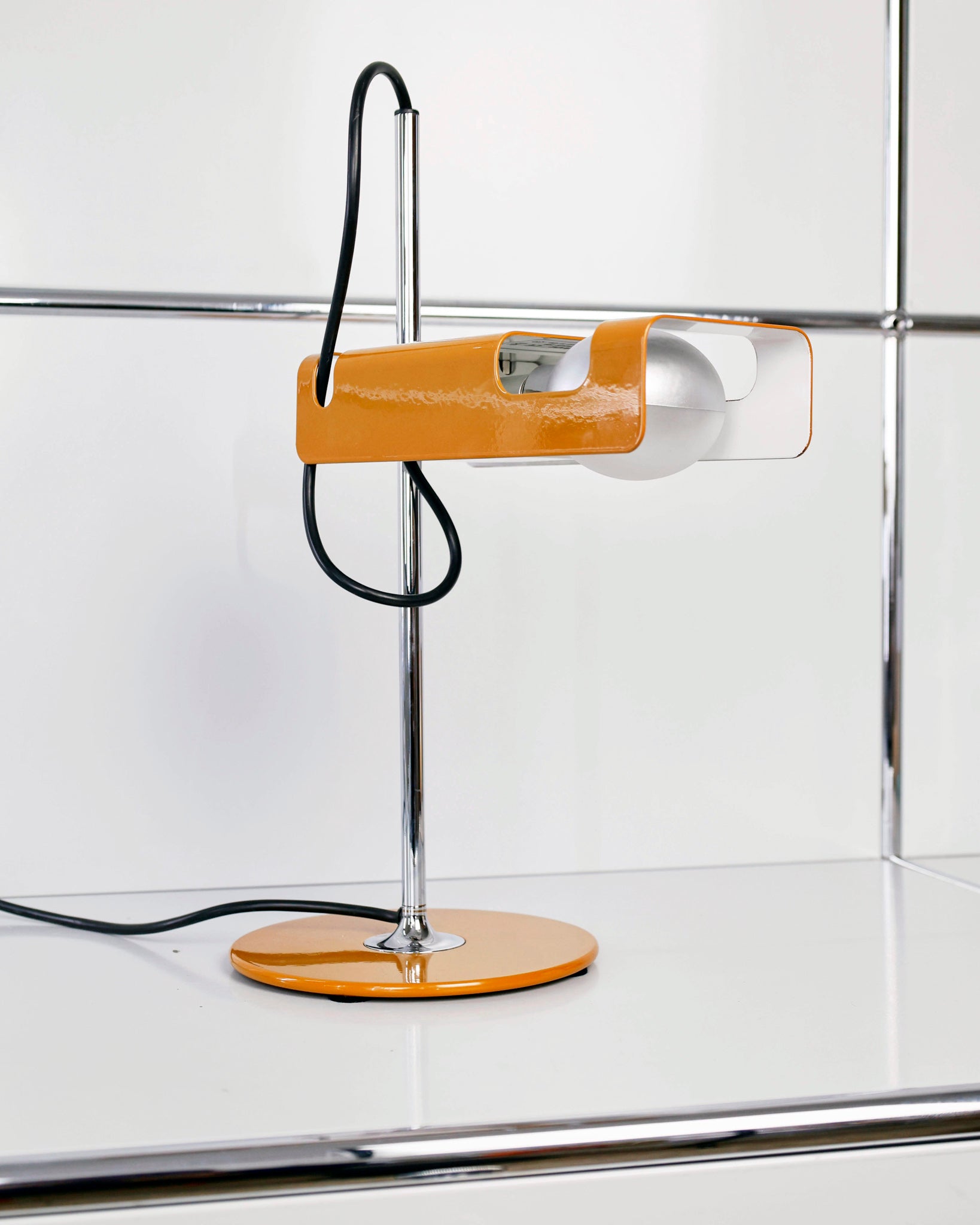 Spider Table – AOC Design
