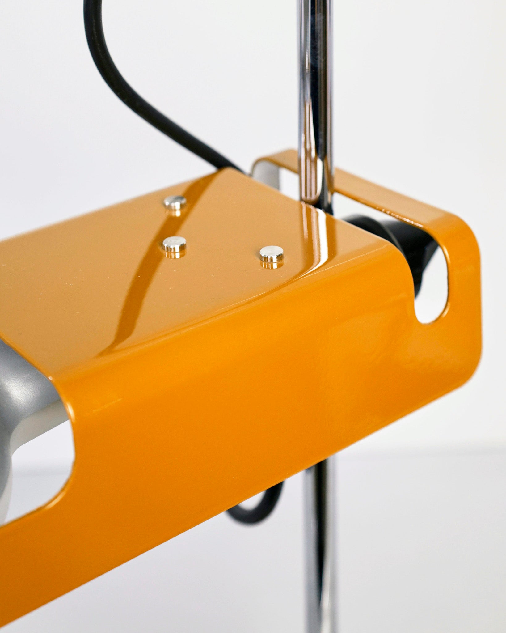 Spider Table – AOC Design