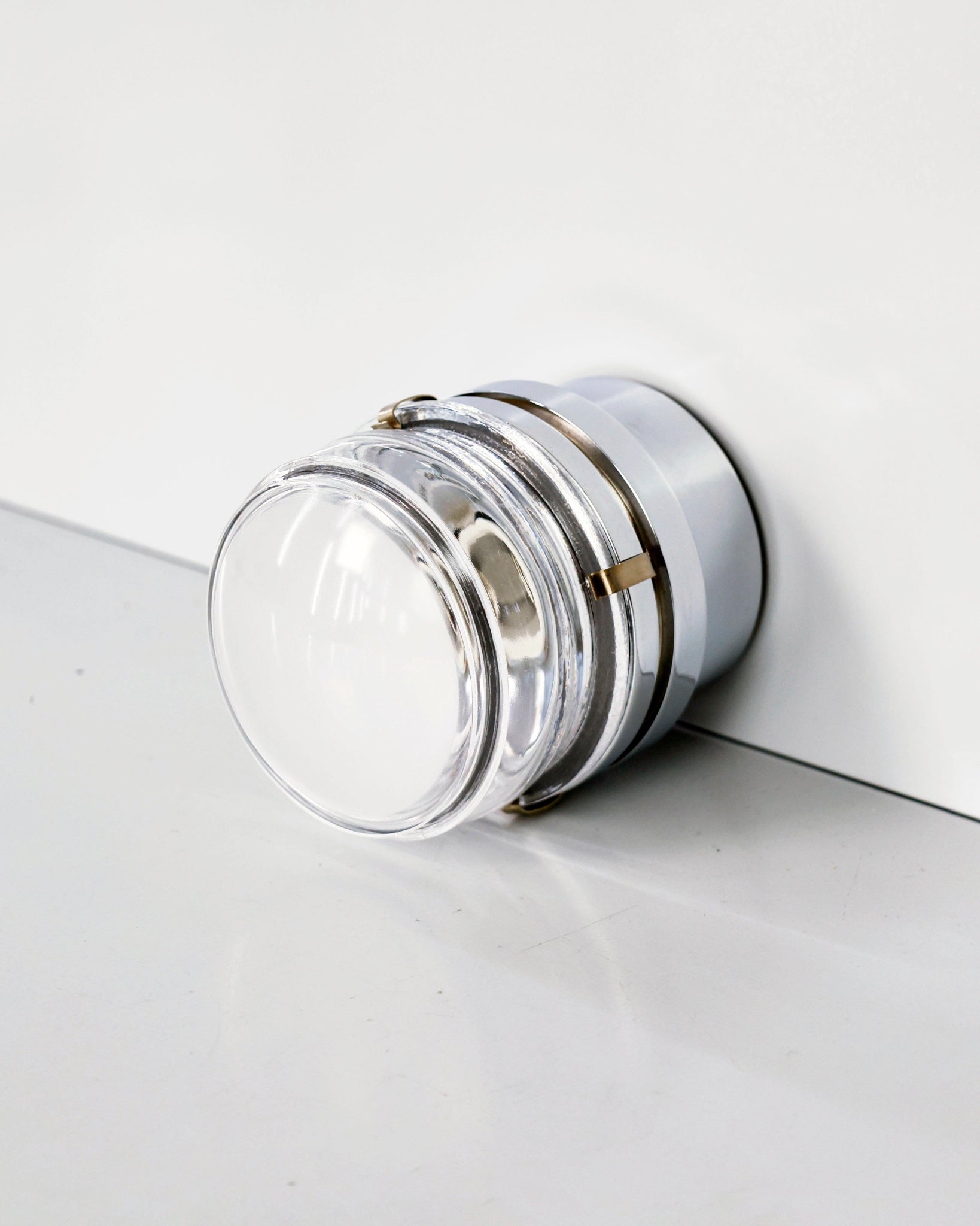 oluce_joecolombo_fresnel_chrome