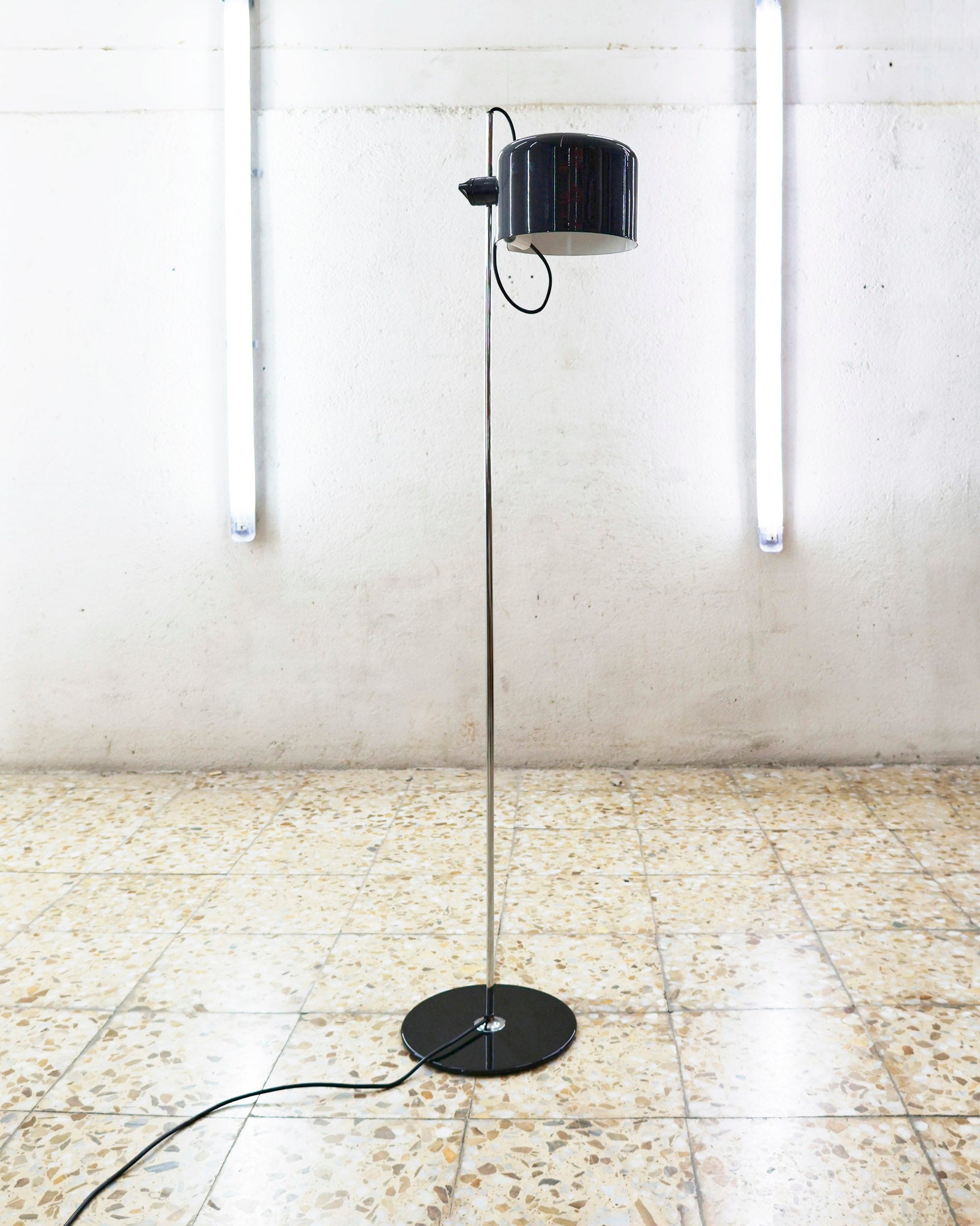 oluce_joecolombo_coupefloor_black