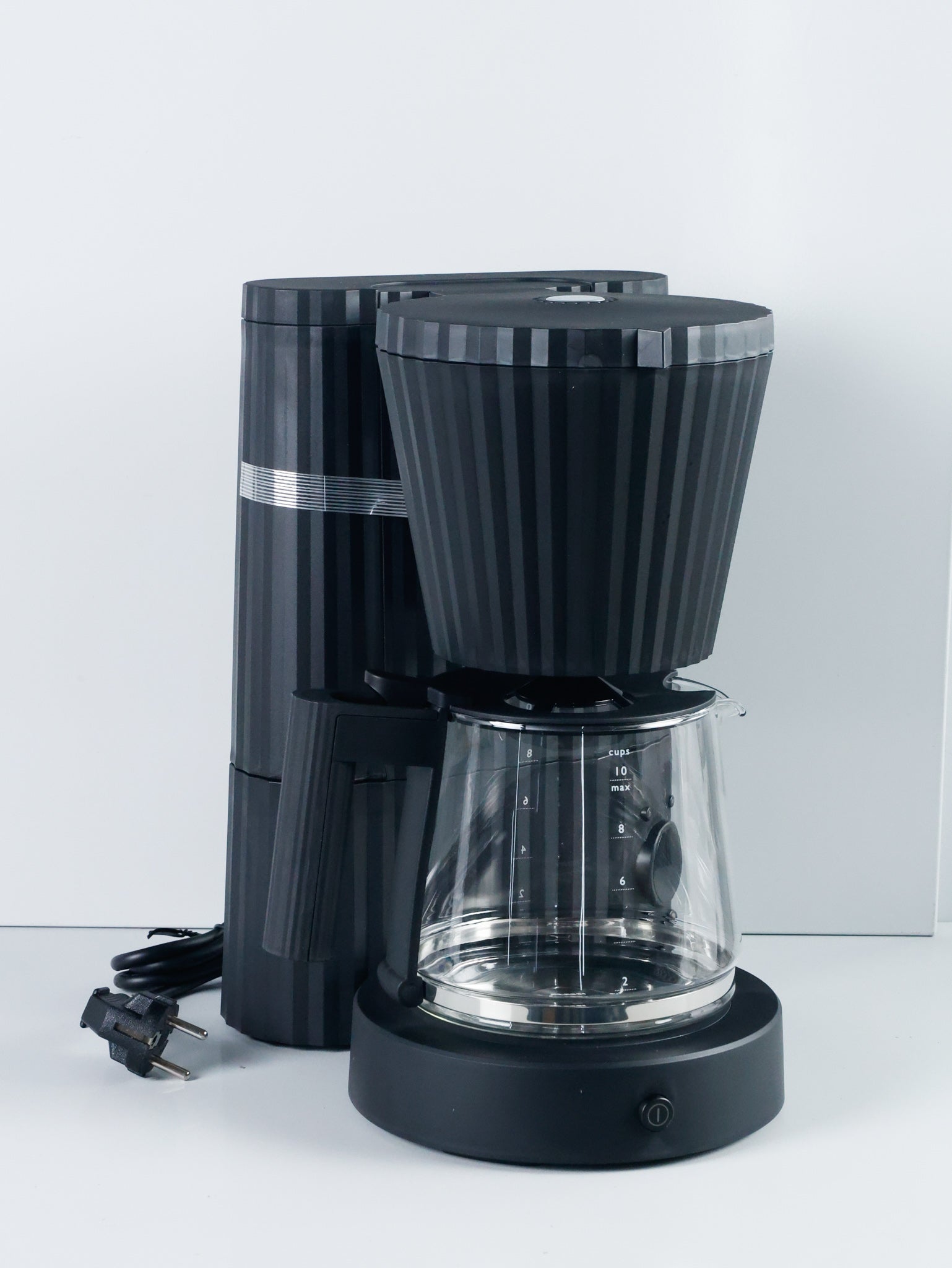 alessi_micheledelucchi_plisse_coffeemaker_black