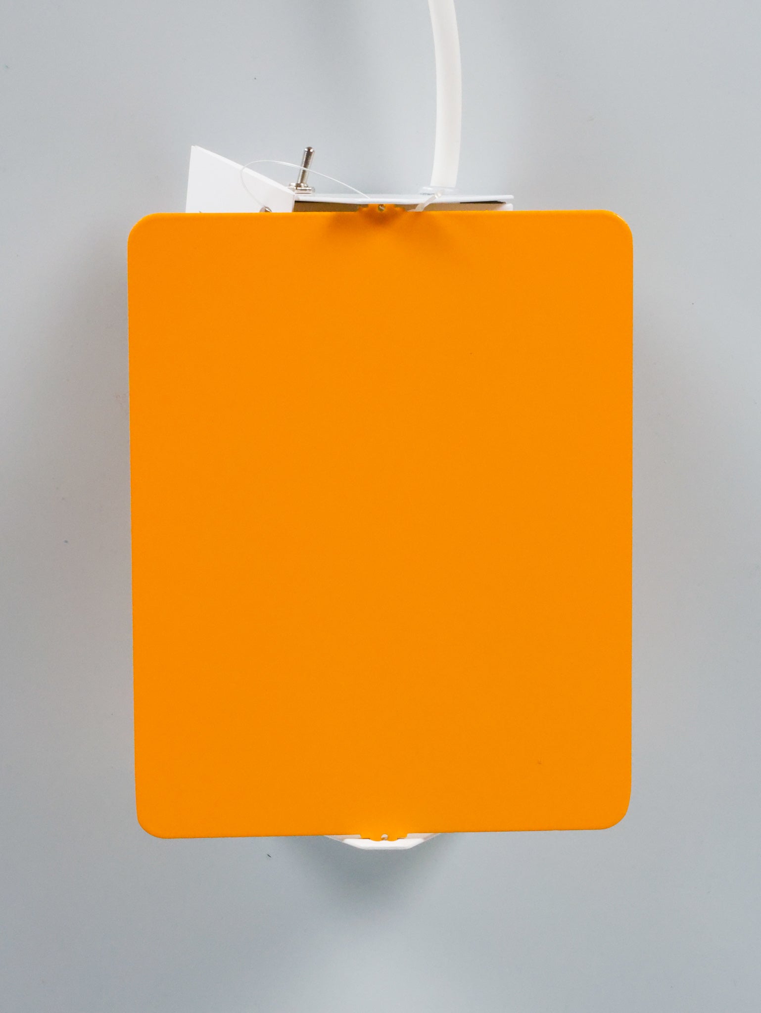 nemo_charlotteperriand_appliqueavoletpivotant_yellow