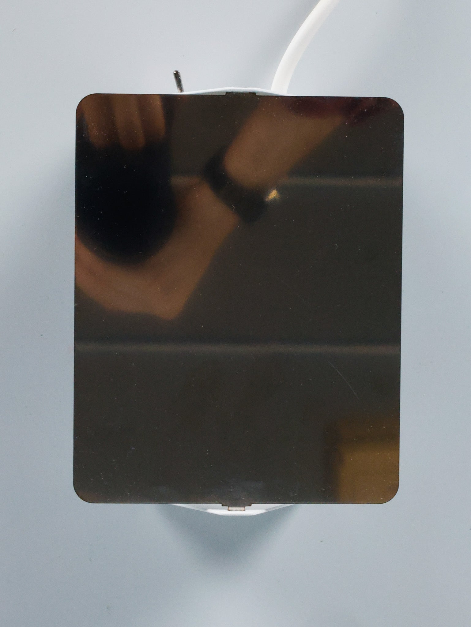 nemo_charlotteperriand_appliqueavoletpivotant_chromed