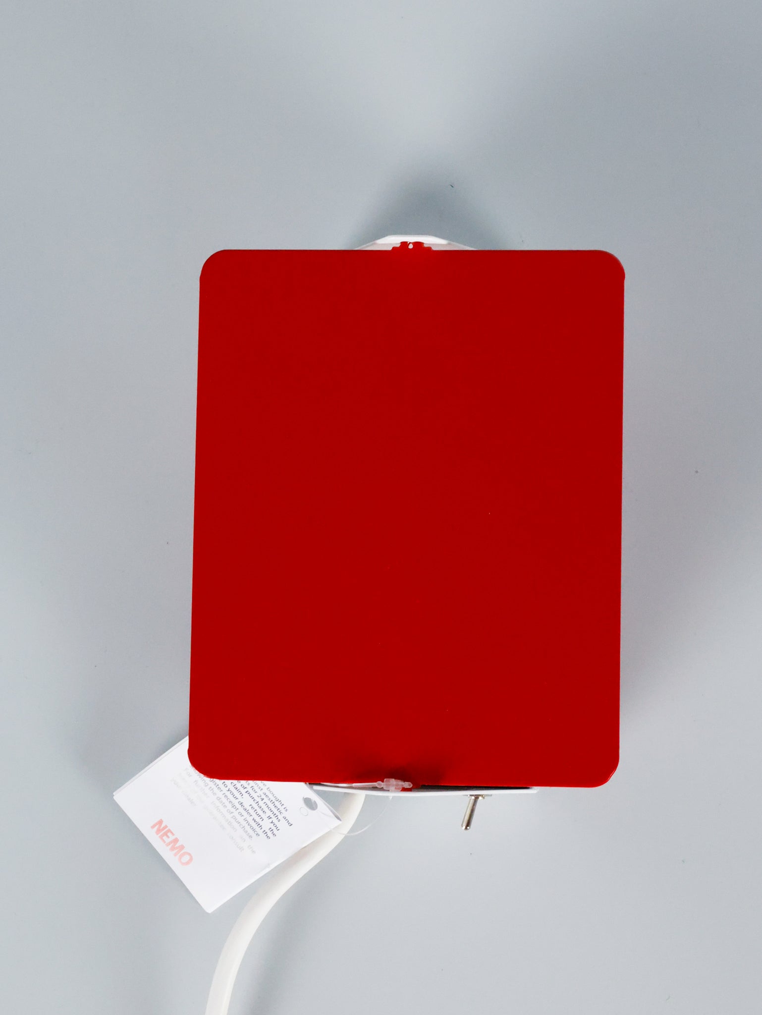 nemo_charlotteperriand_appliqueavoletpivotant_red