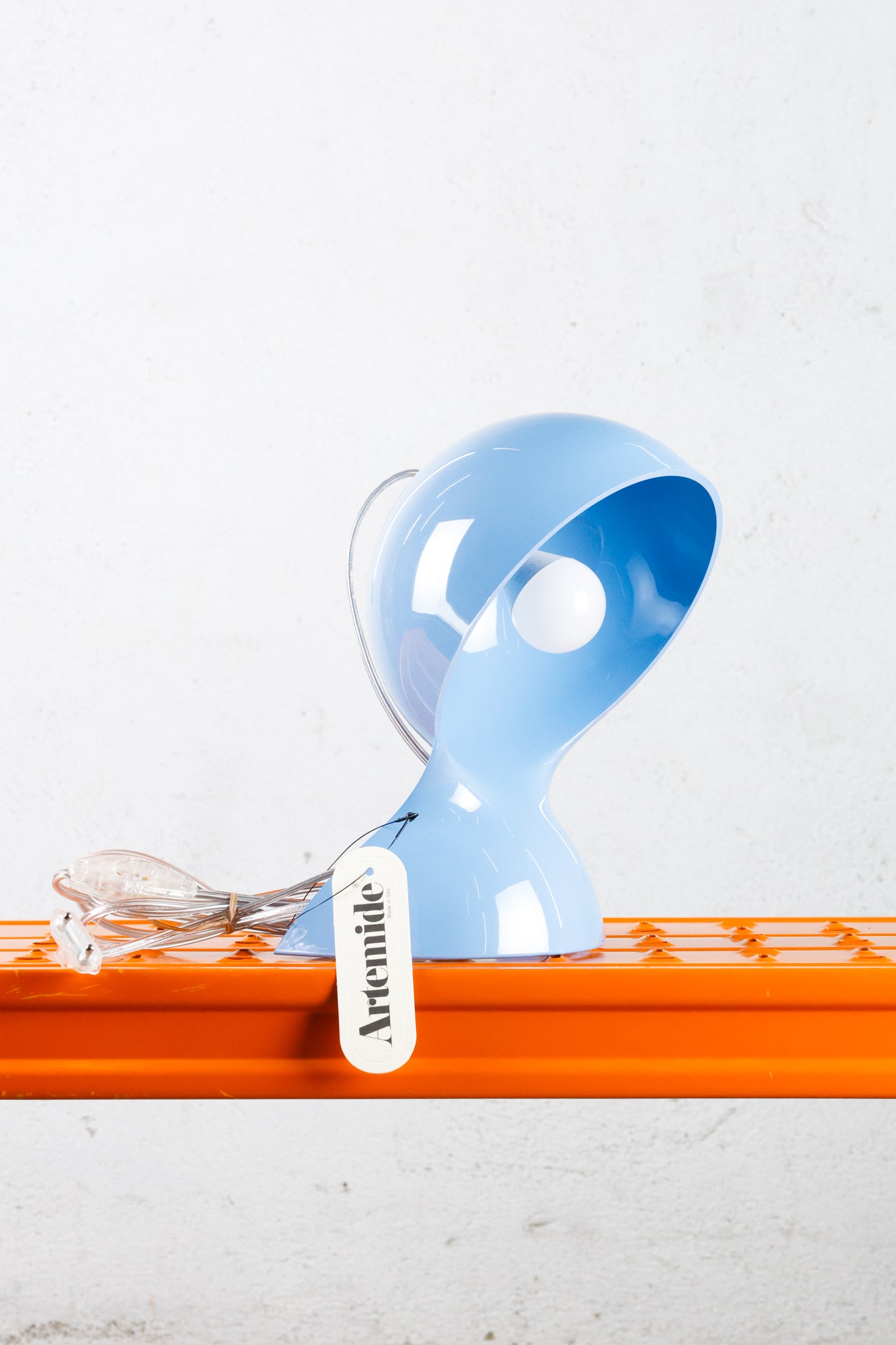 artemide_vicomagistretti_dalu_blue