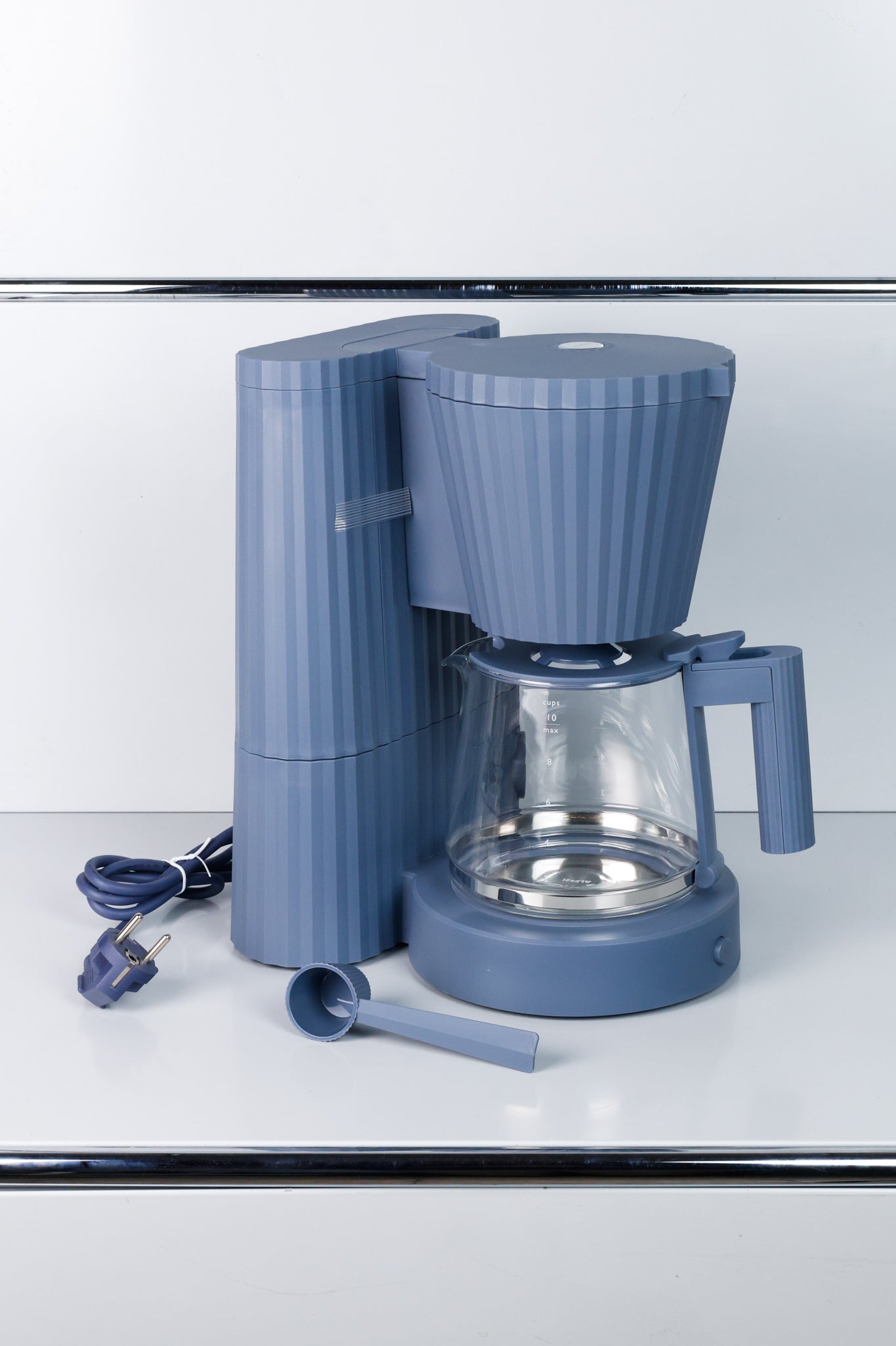 alessi_micheledelucchi_plisse_coffeemaker_grey