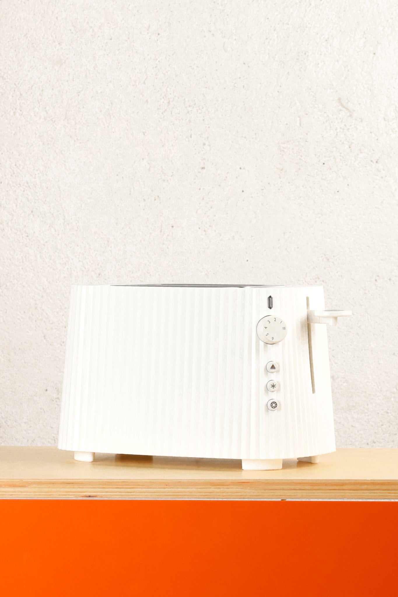 alessi_micheledelucchi_plisse_toaster_white