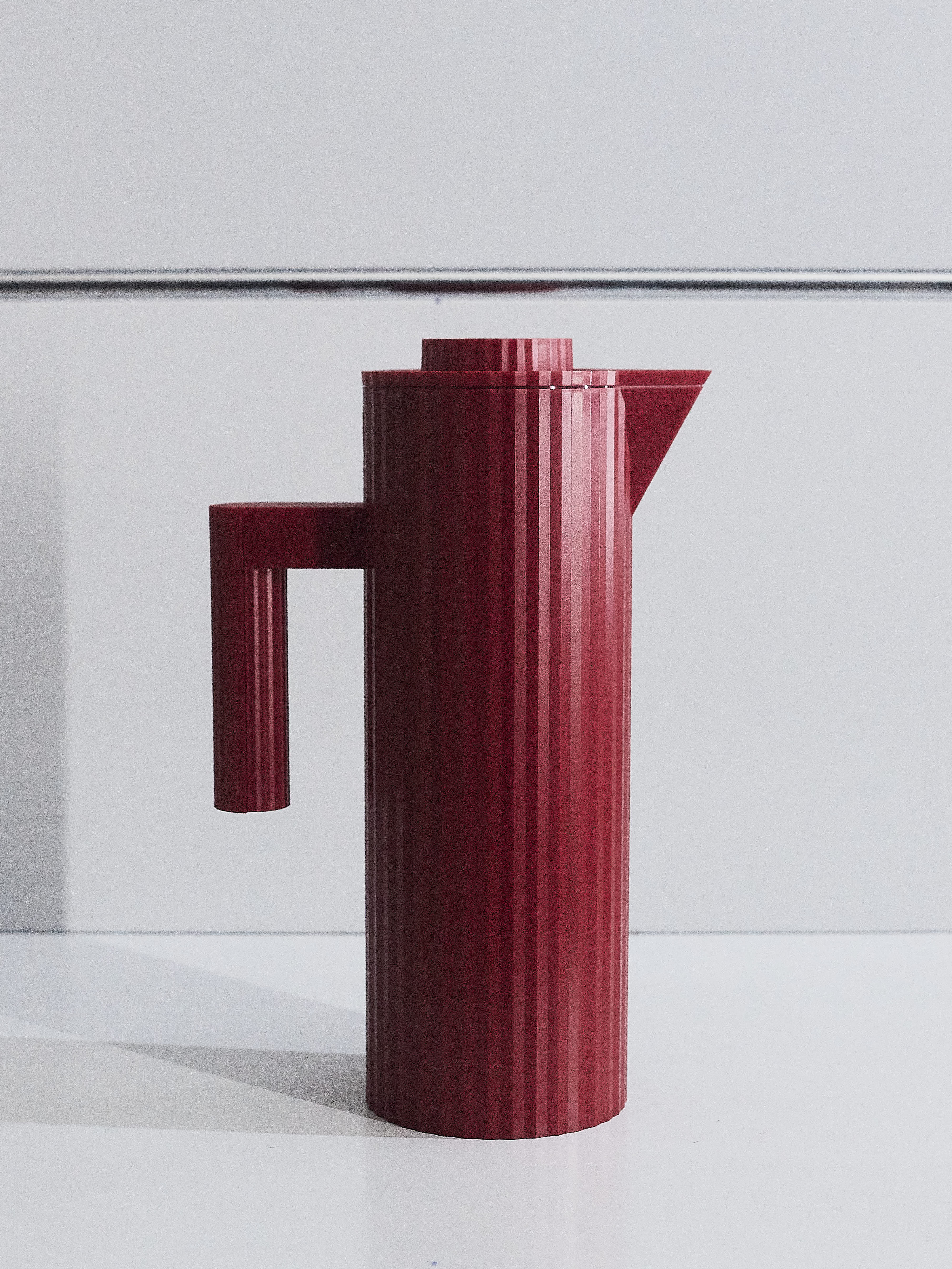 alessi_micheledelucchi_plisse_jug_red
